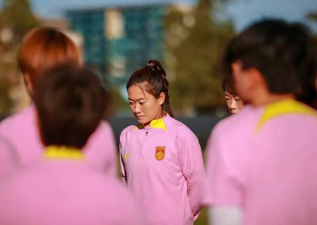 女人18毛片久久鬼色