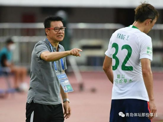 青娱乐伊人